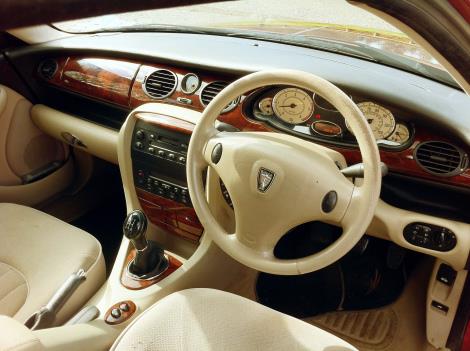 ローバー75 インテリア１.jpg